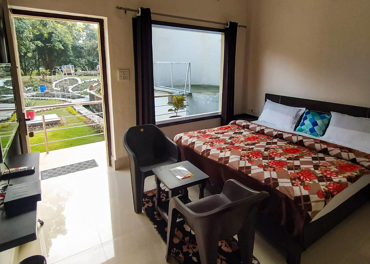 Anugraha Homestay Rāmnagar Exterior foto