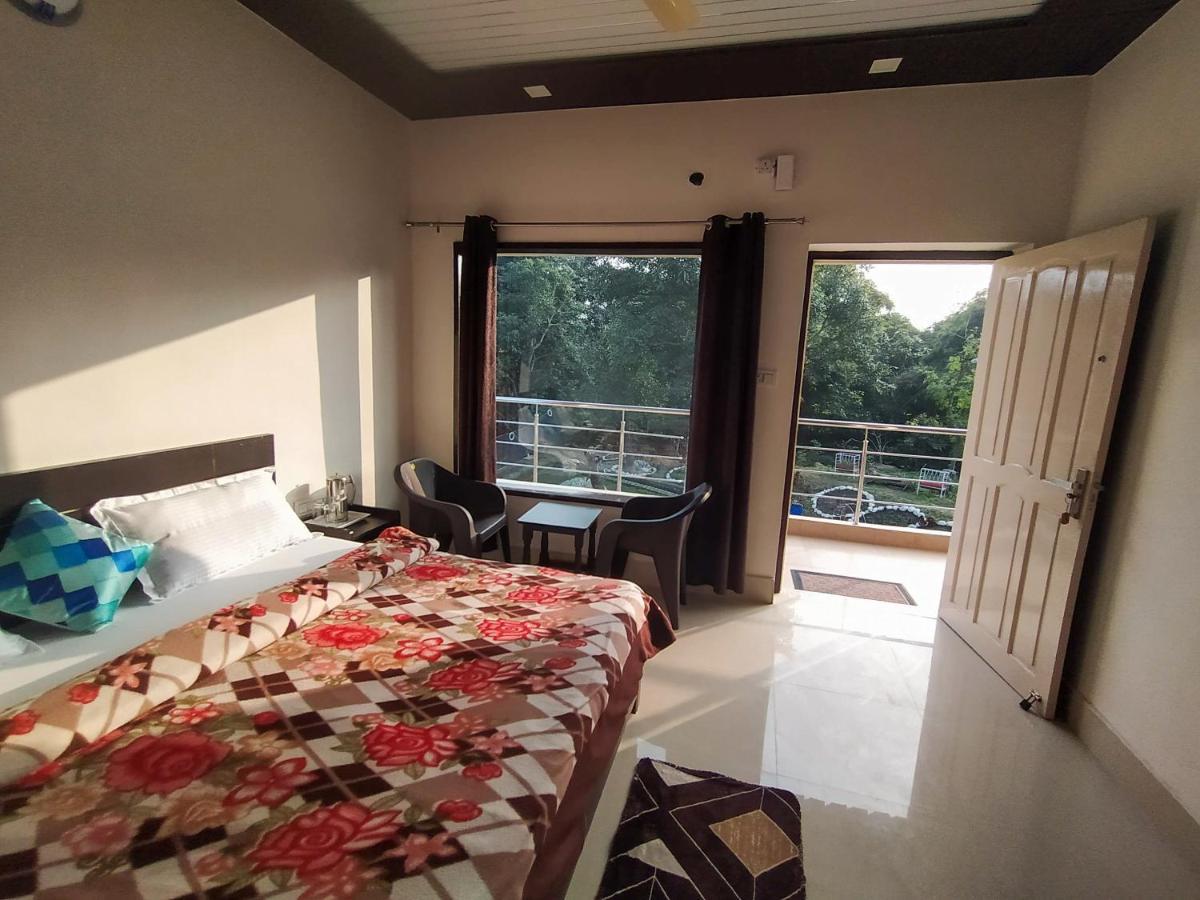 Anugraha Homestay Rāmnagar Exterior foto
