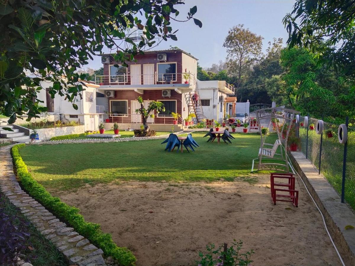 Anugraha Homestay Rāmnagar Exterior foto