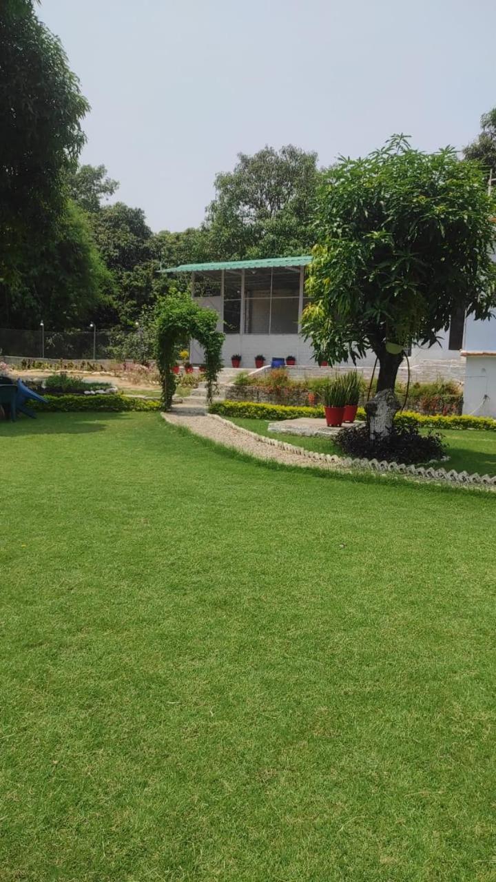 Anugraha Homestay Rāmnagar Exterior foto